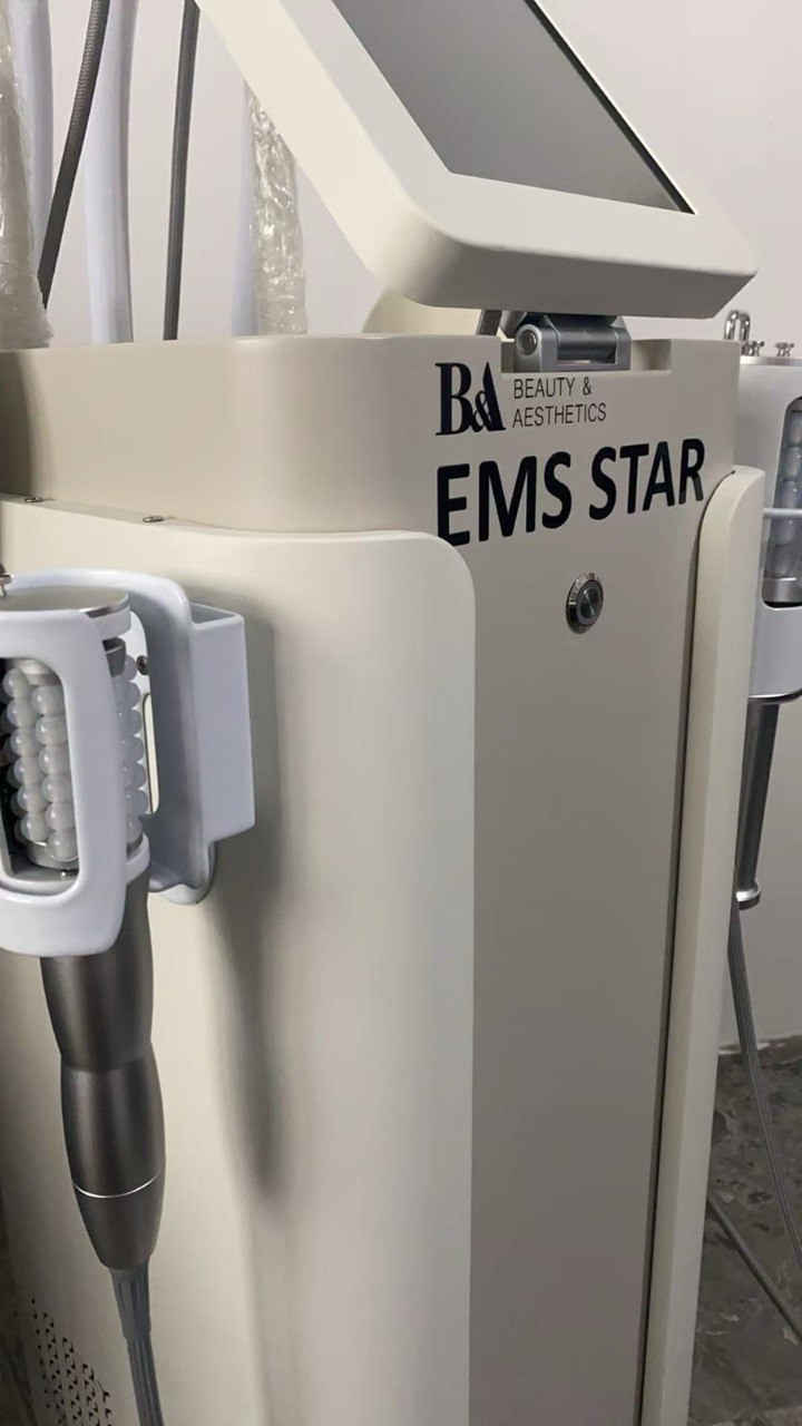 Корпус аппарата EMS STAR с системой подключения манипул и встроенной системой охлаждения